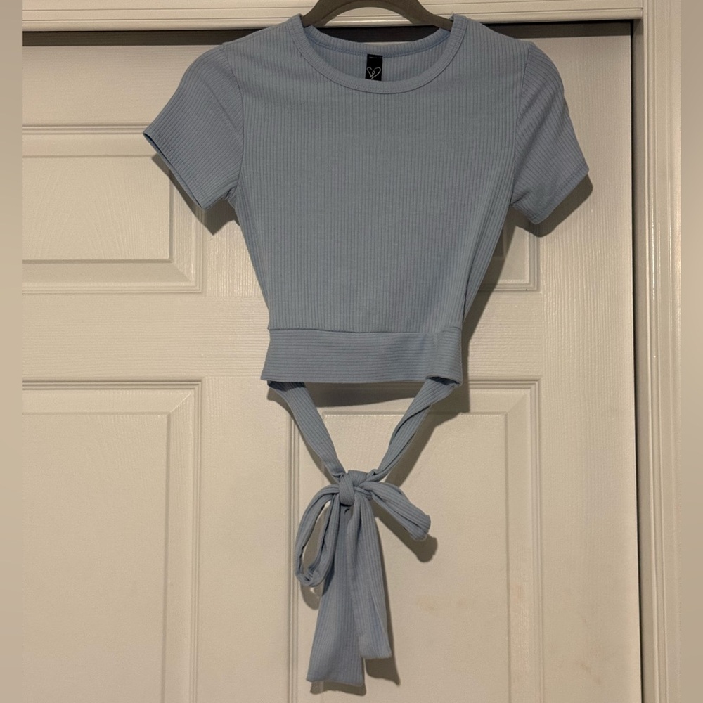 Windsor Light Blue Tie-Back Ribbed Baby Tee Crop Top